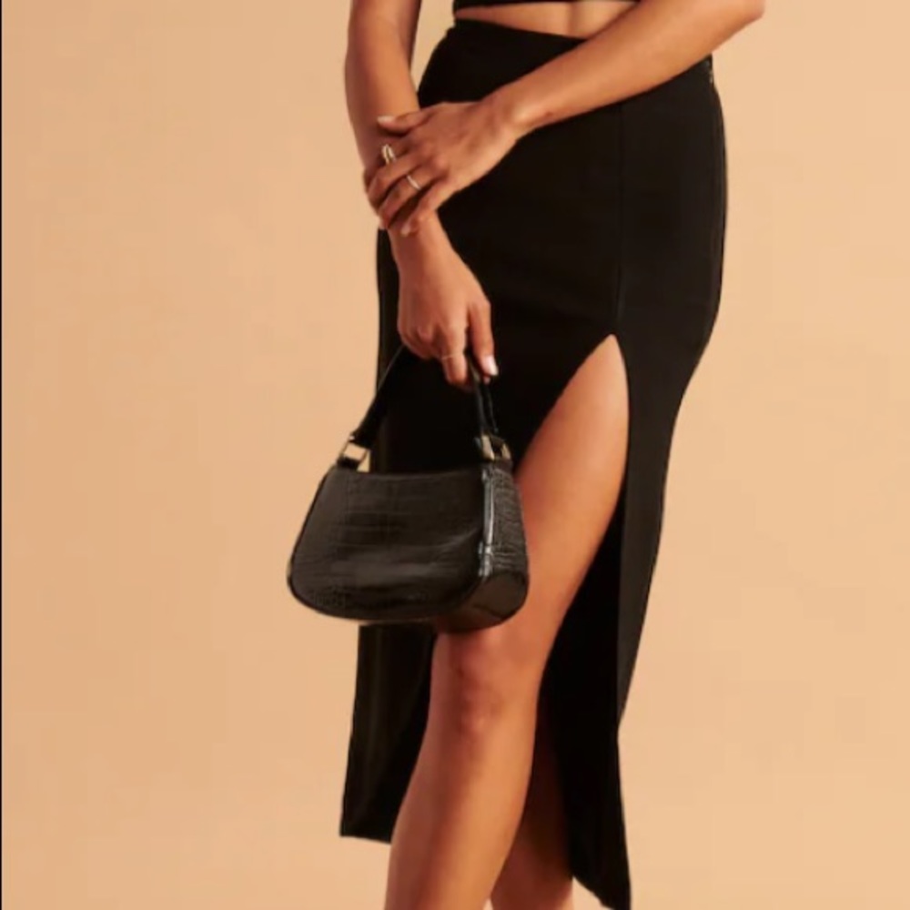 Abercrombie & Fitch Black Midi Skirt